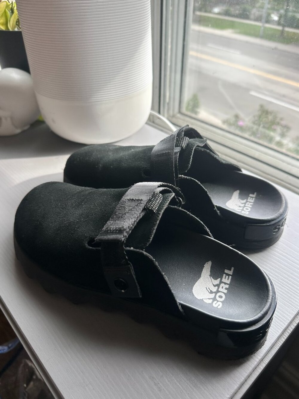 Women’s SOREL Viibe suede clog slides